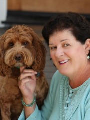 Agent Profile Image for Julie Hansmann : 00667831