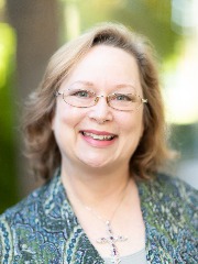 Agent Profile Image for Suzanne Stone : 00877885