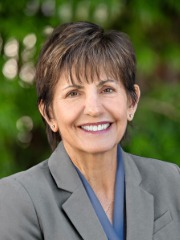 Agent Profile Image for Heidi Herz : 01234067