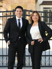 Agent Profile Image for Michelle Perry : 01278060