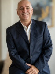Agent Profile Image for Alex Kononoff : 01387648