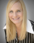 Agent Profile Image for Daleanne Bartholomew : 01404025