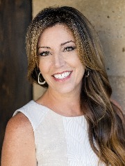 Agent Profile Image for Nicki Banucci : 01405054