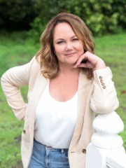 Agent Profile Image for Shannon Rose : 01422955