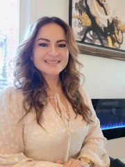 Agent Profile Image for Rebecca Molano : 01450937