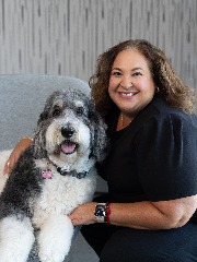 Agent Profile Image for Elizabeth Aghassi : 01749590