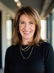 Agent Profile Image for Julie Crisafulli : 01774093