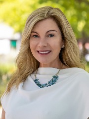Agent Profile Image for Aleksandra Parker : 01820141