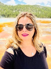 Agent Profile Image for Suzi Shakib : 01833018