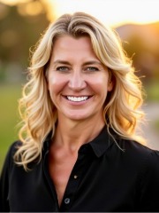 Agent Profile Image for Stephanie Marshall : 01883419