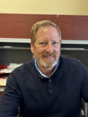 Agent Profile Image for Stuart Wolf : 01958316