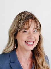 Agent Profile Image for Barbara Pearson : 01990133