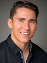 Agent Profile Image for Dominic Gluhaich : 02092371