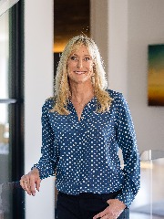 Agent Profile Image for Lori Langmack : 02107205