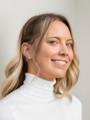 Agent Profile Image for Daniette West : 02116396