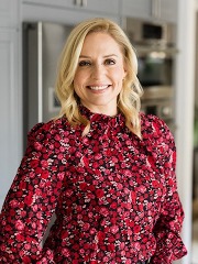 Agent Profile Image for Juliana Sullivan : 02217969