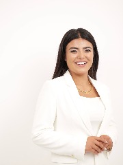 Agent Profile Image for Esra Boga : 02221863