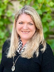 Agent Profile Image for Caroline Macnab : 02231737