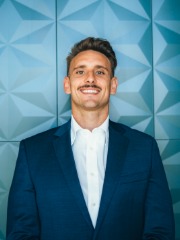 Agent Profile Image for Travis Raciti : 02246639