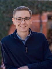 Agent Profile Image for Teaghan Finks : 02298910