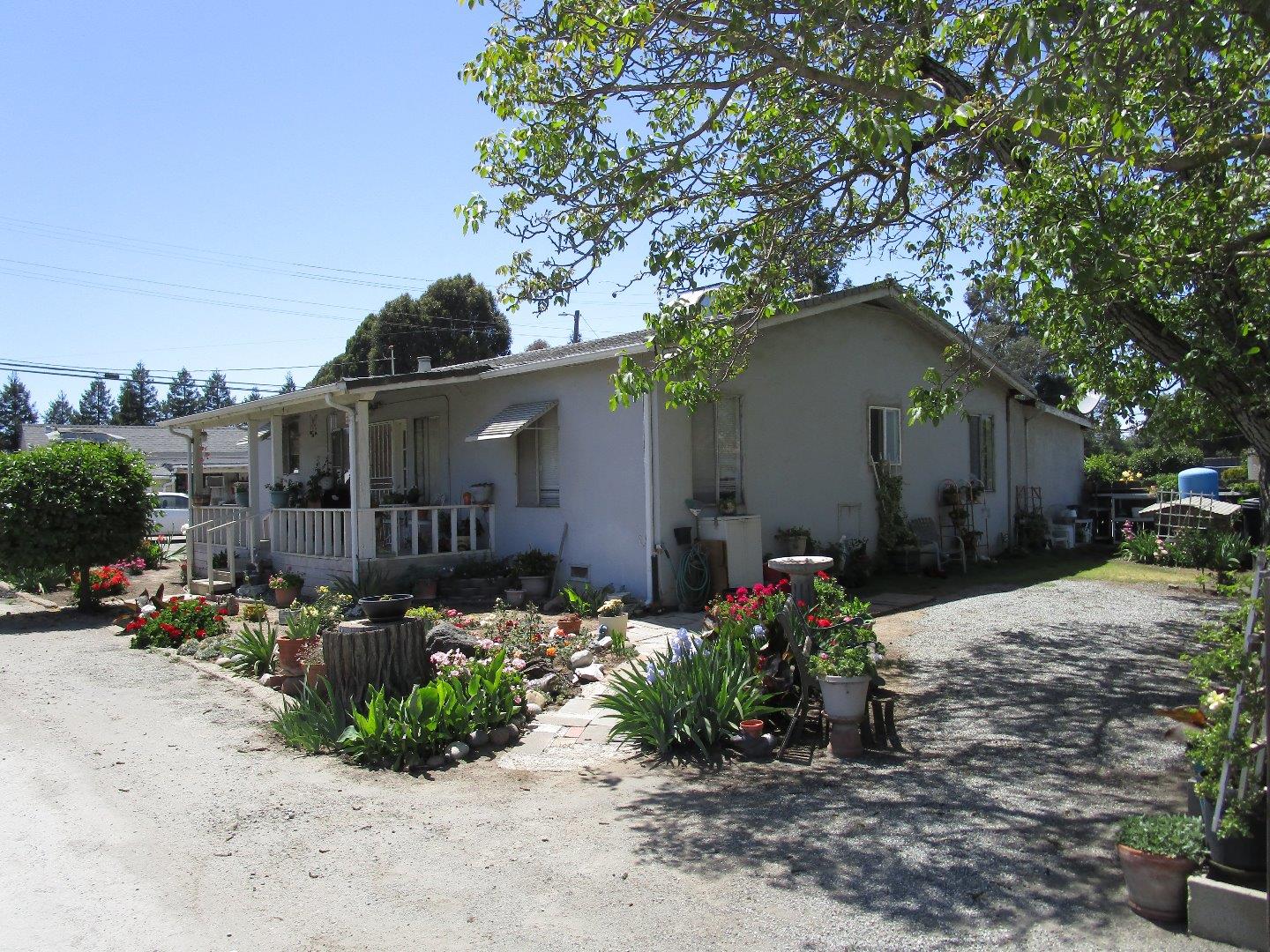 2025 Pacheco Pass Highway, Gilroy, California 95020, ,Residential Income,For Sale,2025 Pacheco Pass Highway,ML81613619