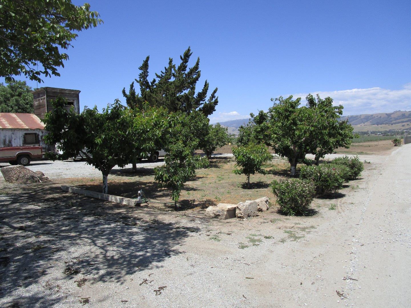 2025 Pacheco Pass Highway, Gilroy, California 95020, ,Residential Income,For Sale,2025 Pacheco Pass Highway,ML81613619