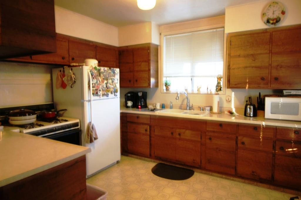2025 Pacheco Pass Highway, Gilroy, California 95020, 3 Bedrooms Bedrooms, ,1 BathroomBathrooms,Residential,For Sale,2025 Pacheco Pass Highway,ML81613873