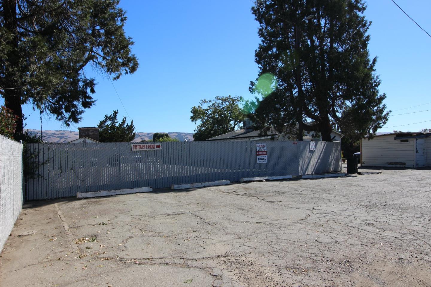 2025 Pacheco Pass Highway, Gilroy, California 95020, 3 Bedrooms Bedrooms, ,1 BathroomBathrooms,Residential,For Sale,2025 Pacheco Pass Highway,ML81613873