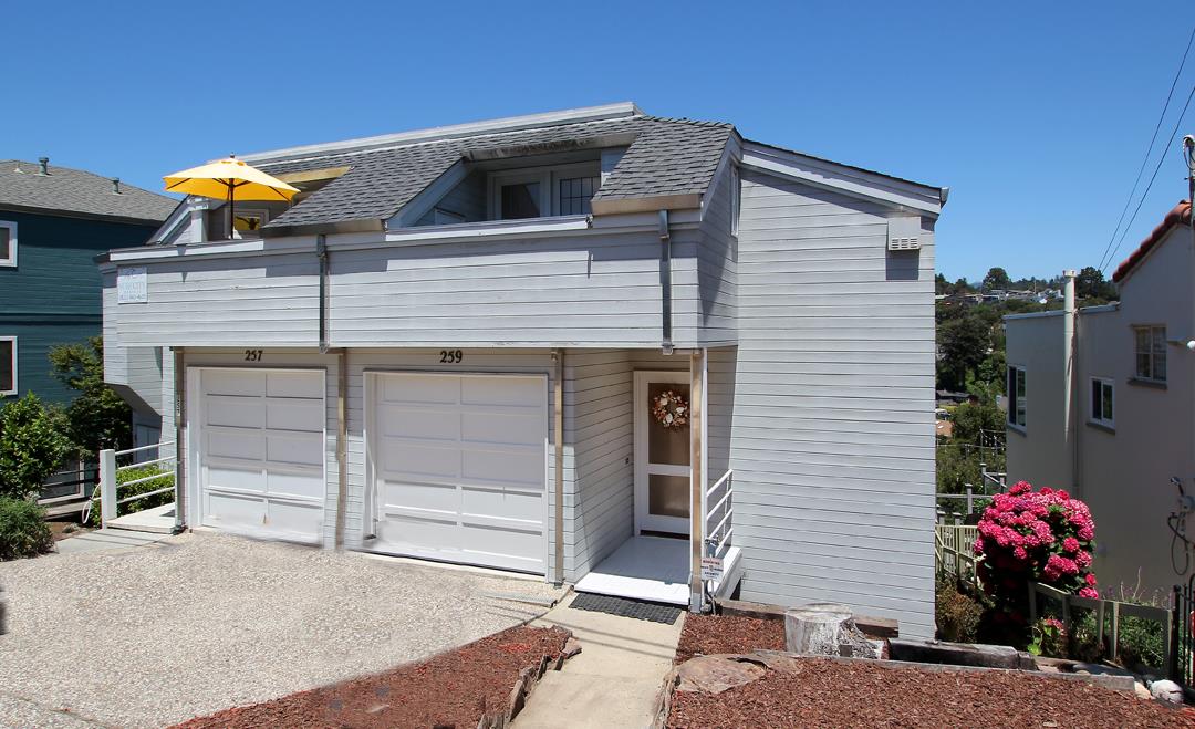 Detail Gallery Image 1 of 1 For 259 Rio Del Mar Blvd, Aptos,  CA 95003 - 3 Beds | 2 Baths