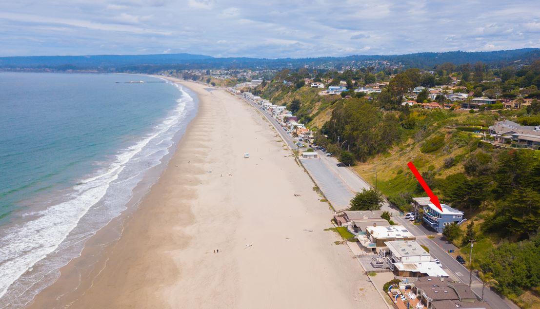 Detail Gallery Image 1 of 1 For 528 Beach Dr, Aptos,  CA 95003 - 4 Beds | 2/1 Baths