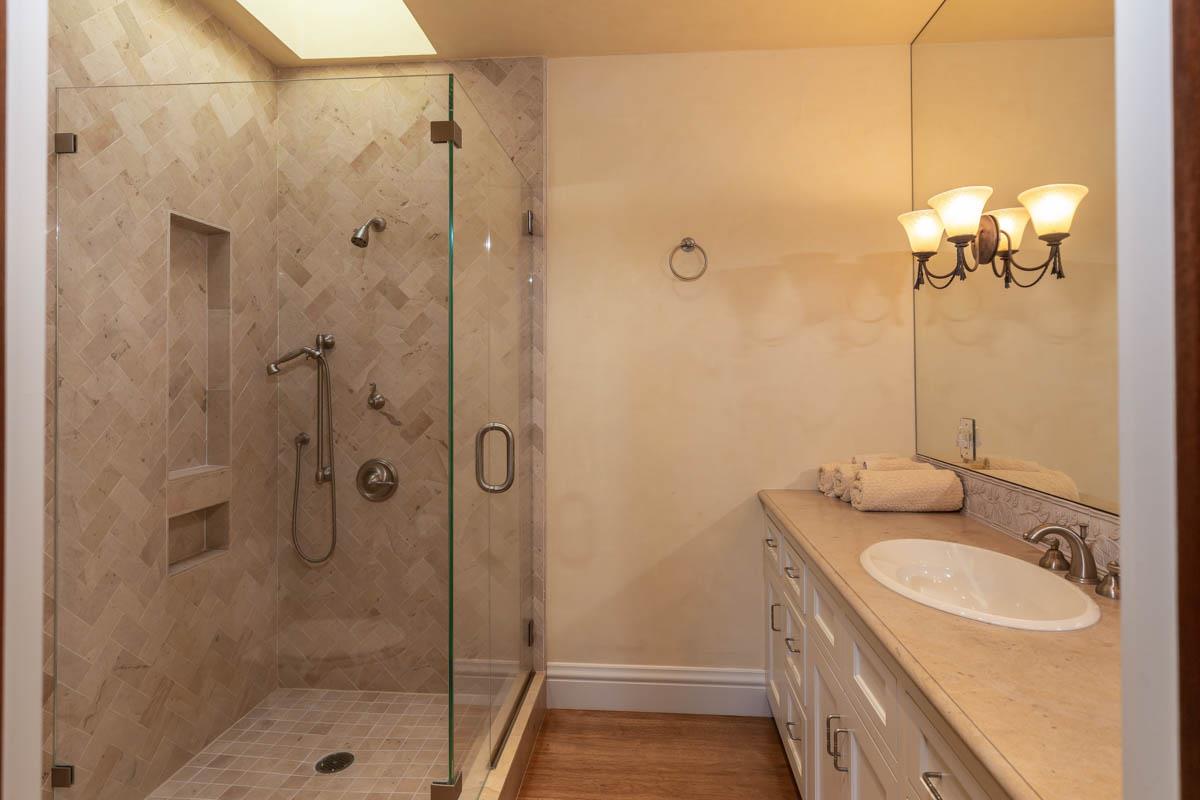 Detail Gallery Image 24 of 39 For 5660 Alpine Rd, Portola Valley,  CA 94028 - 6 Beds | 9/2 Baths