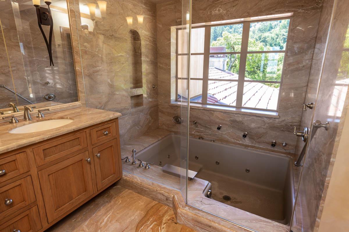 Detail Gallery Image 28 of 39 For 5660 Alpine Rd, Portola Valley,  CA 94028 - 6 Beds | 9/2 Baths