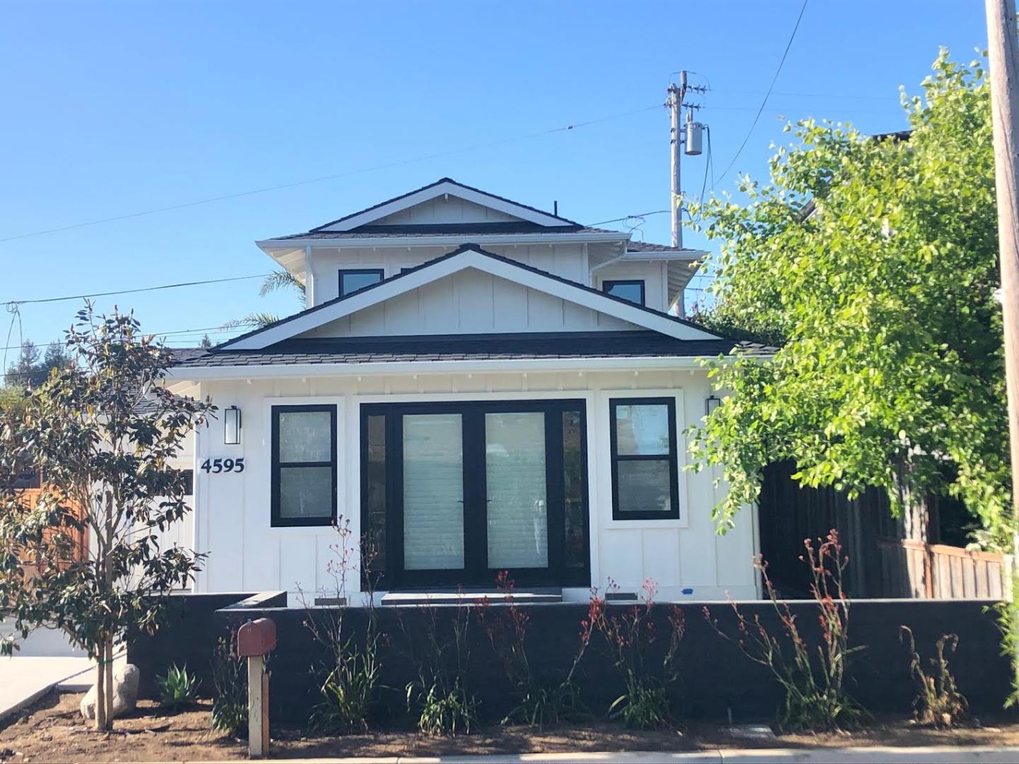 Detail Gallery Image 1 of 1 For 4595 Emerald St, Capitola,  CA 95010 - 3 Beds | 2/1 Baths