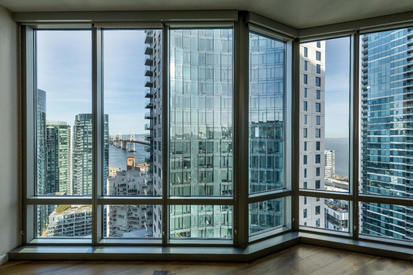 Detail Gallery Image 1 of 1 For 355 1st St #S2802,  San Francisco,  CA 94105 - 2 Beds | 2 Baths