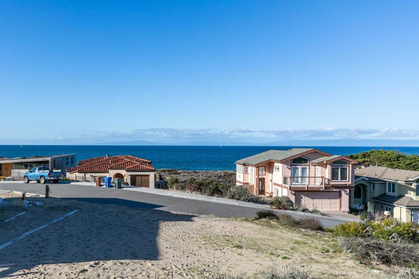 Front Image Thumbnail for ML81828600