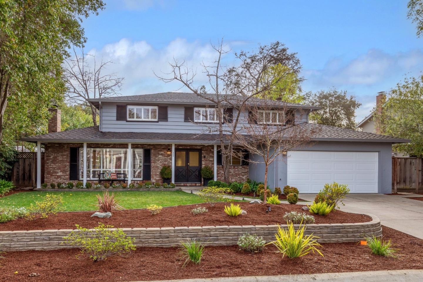 Detail Gallery Image 1 of 1 For 1051 via Del Pozo, Los Altos,  CA 94022 - 4 Beds | 3 Baths