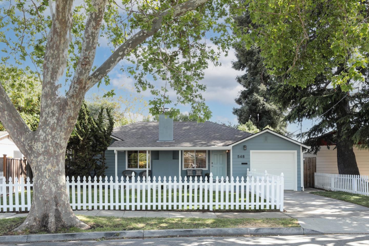 Detail Gallery Image 1 of 1 For 548 N Bayview Ave, Sunnyvale,  CA 94085 - 3 Beds | 2 Baths