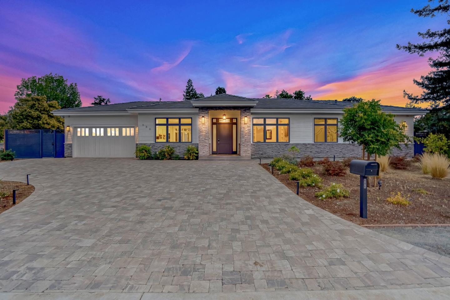 Detail Gallery Image 1 of 1 For 686 Spargur Dr, Los Altos,  CA 94022 - 6 Beds | 6 Baths