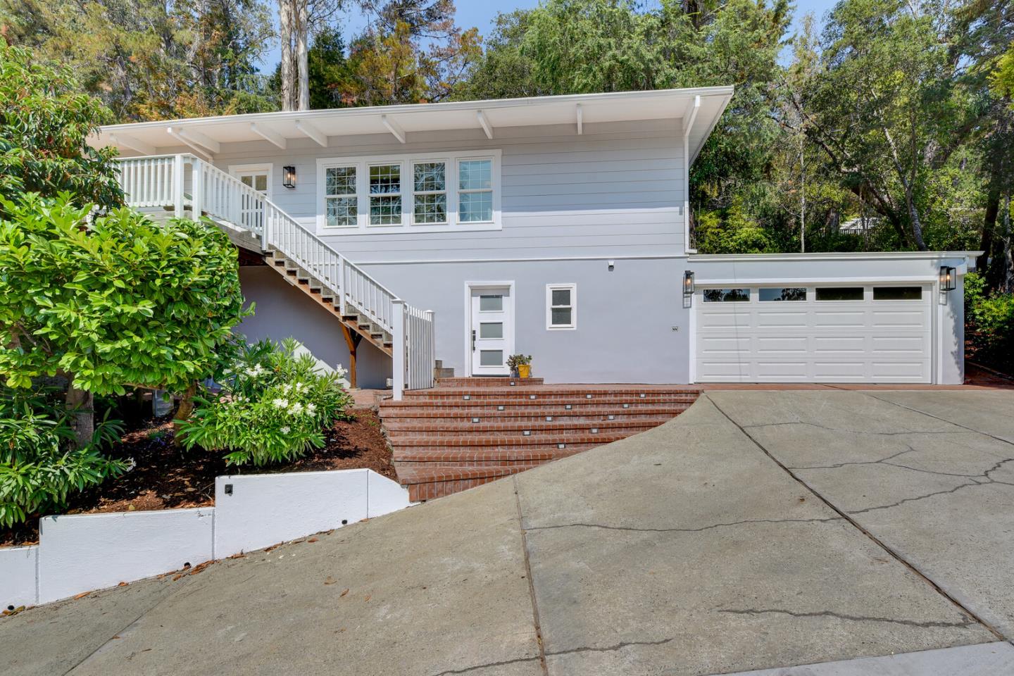 Detail Gallery Image 1 of 1 For 3030 Canyon Rd, Burlingame,  CA 94010 - 2 Beds | 2 Baths