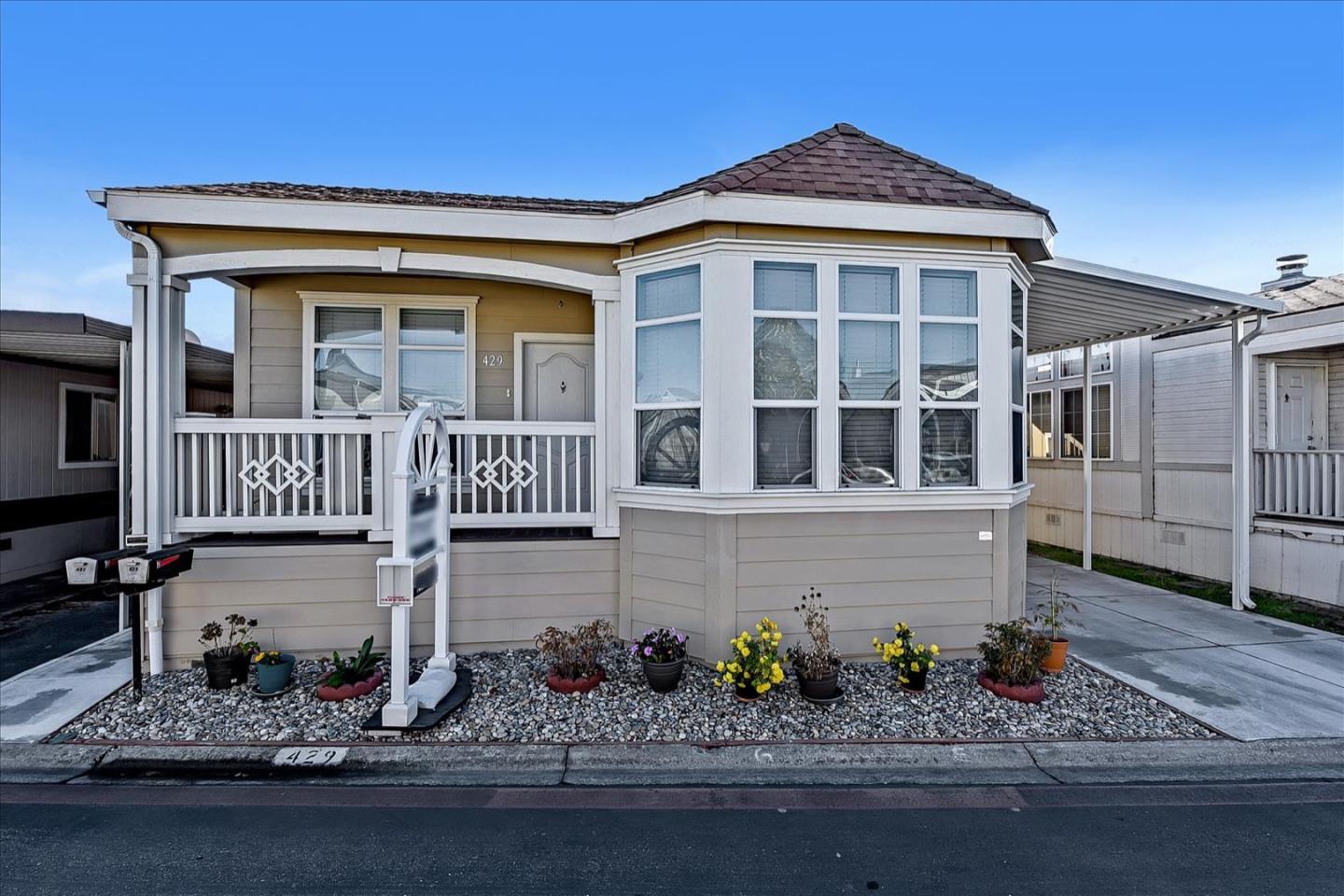 Detail Gallery Image 1 of 1 For 1085 Tasman #429,  Sunnyvale,  CA 94089 - 3 Beds | 2 Baths