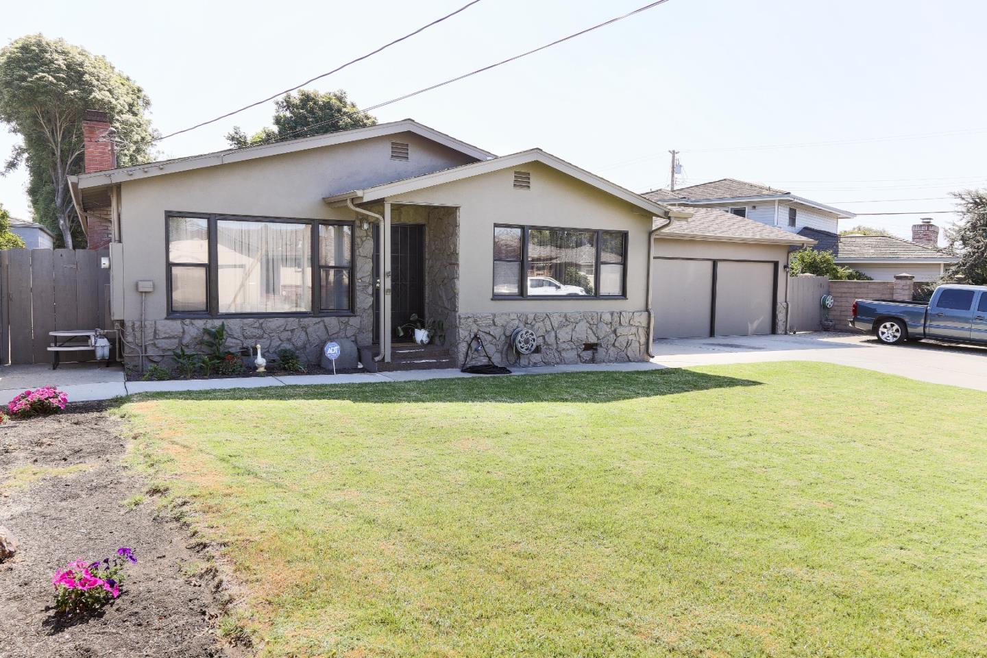 Detail Gallery Image 1 of 1 For 12 N Acacia, Salinas,  CA 93901 - 3 Beds | 2 Baths