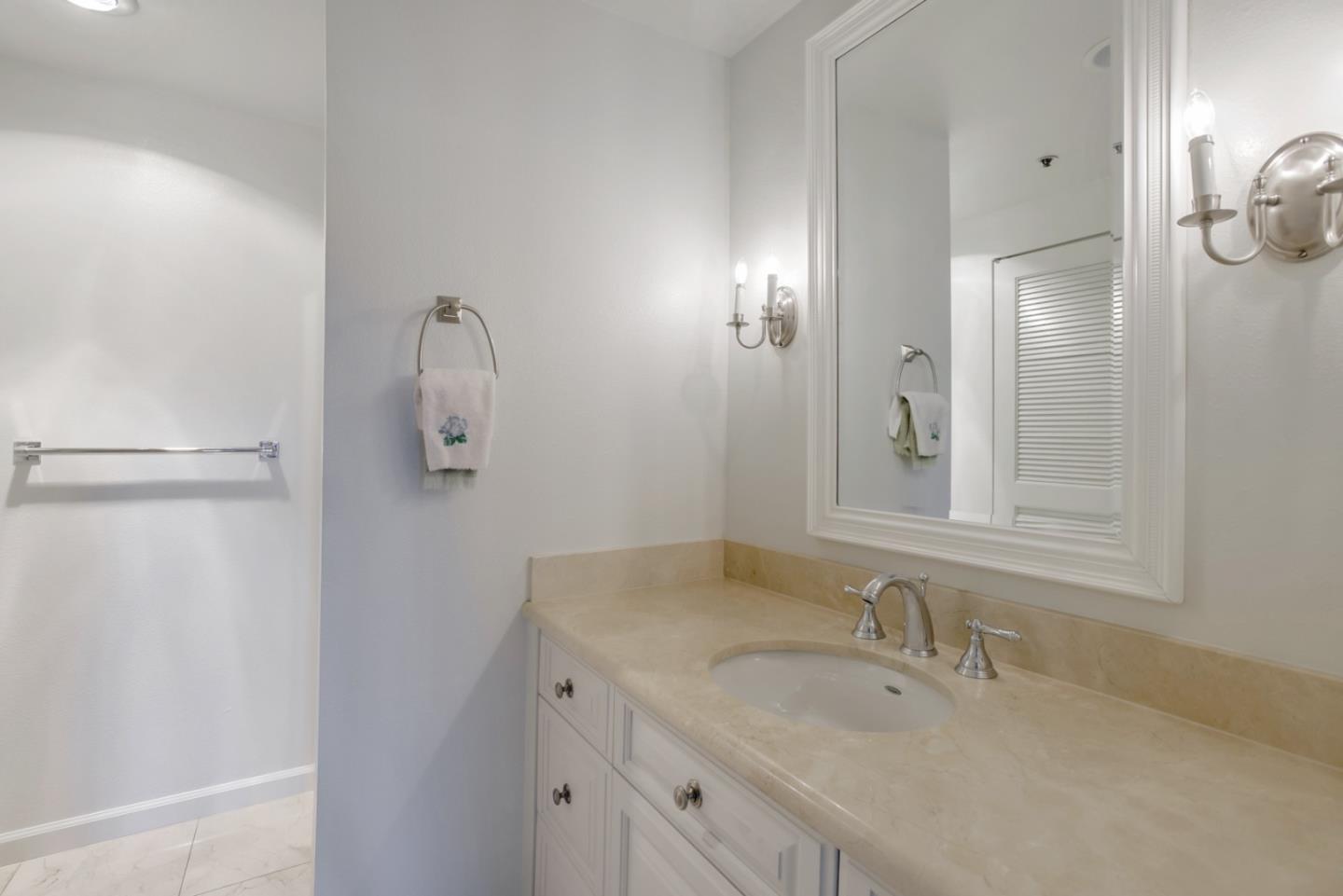 Detail Gallery Image 17 of 31 For 1 Baldwin Ave #411,  San Mateo,  CA 94401 - 2 Beds | 2 Baths