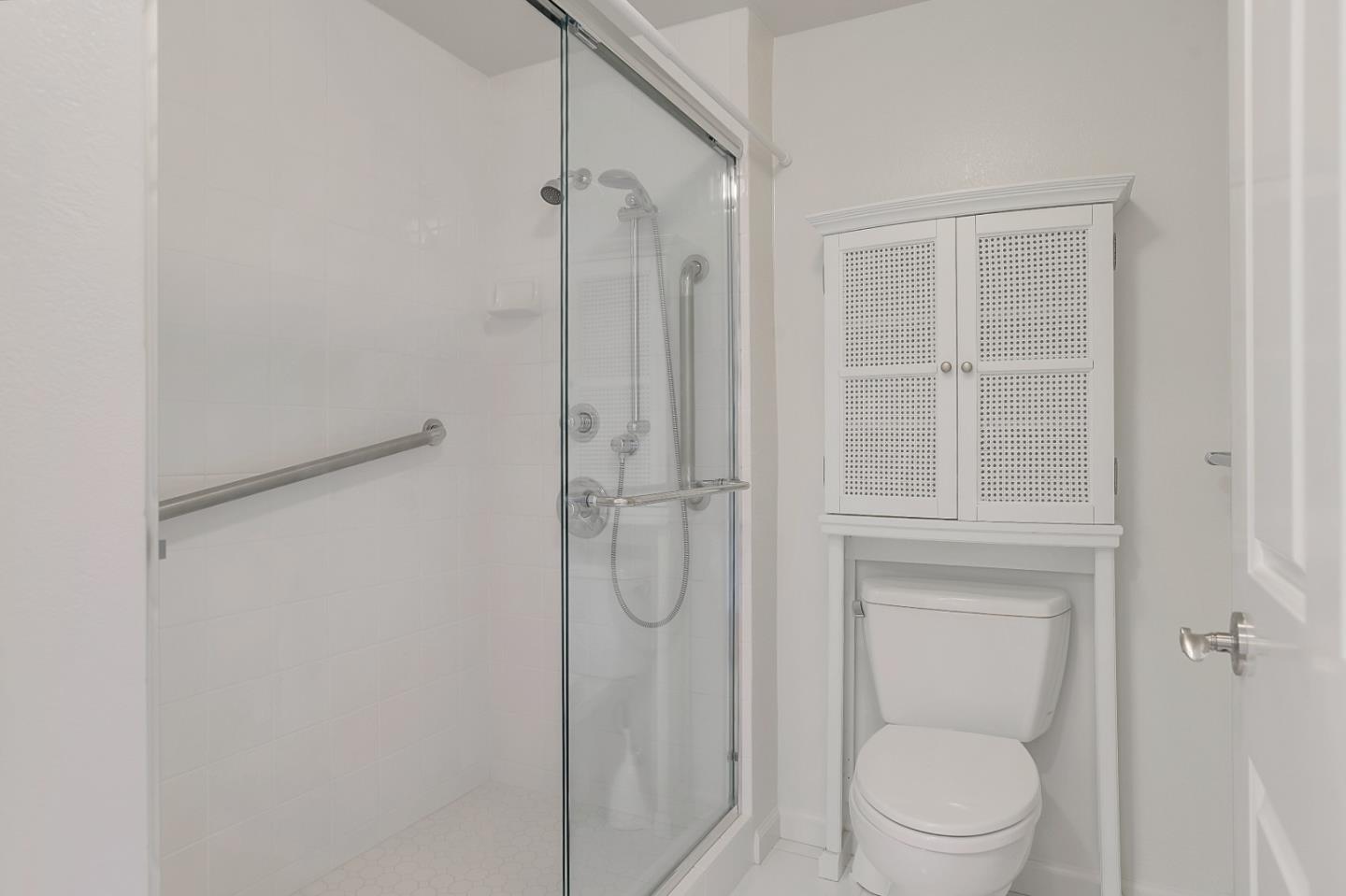 Detail Gallery Image 22 of 31 For 1 Baldwin Ave #411,  San Mateo,  CA 94401 - 2 Beds | 2 Baths