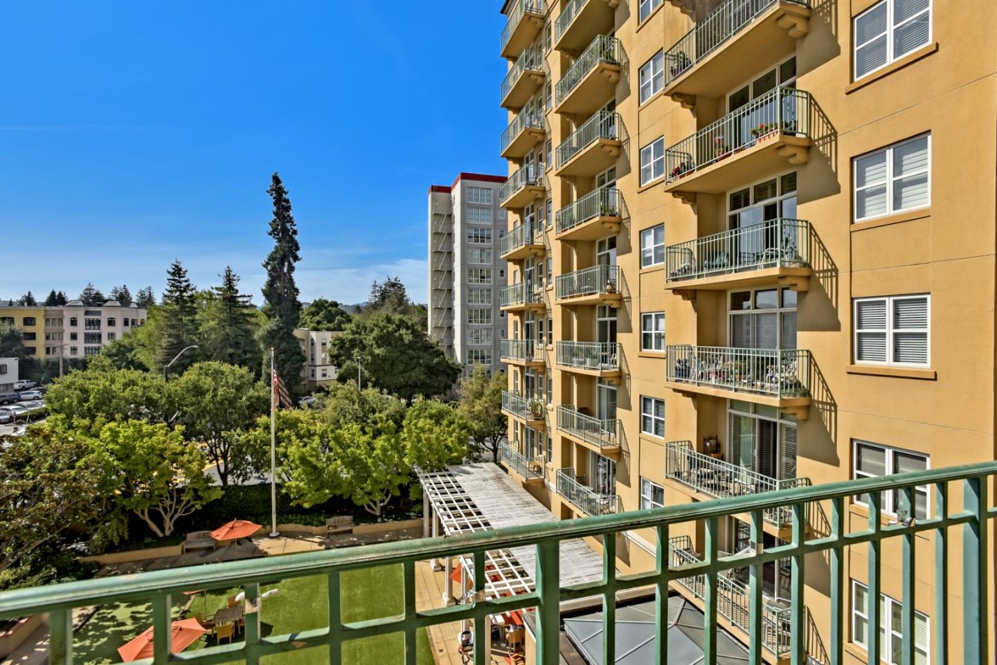 Detail Gallery Image 25 of 31 For 1 Baldwin Ave #411,  San Mateo,  CA 94401 - 2 Beds | 2 Baths