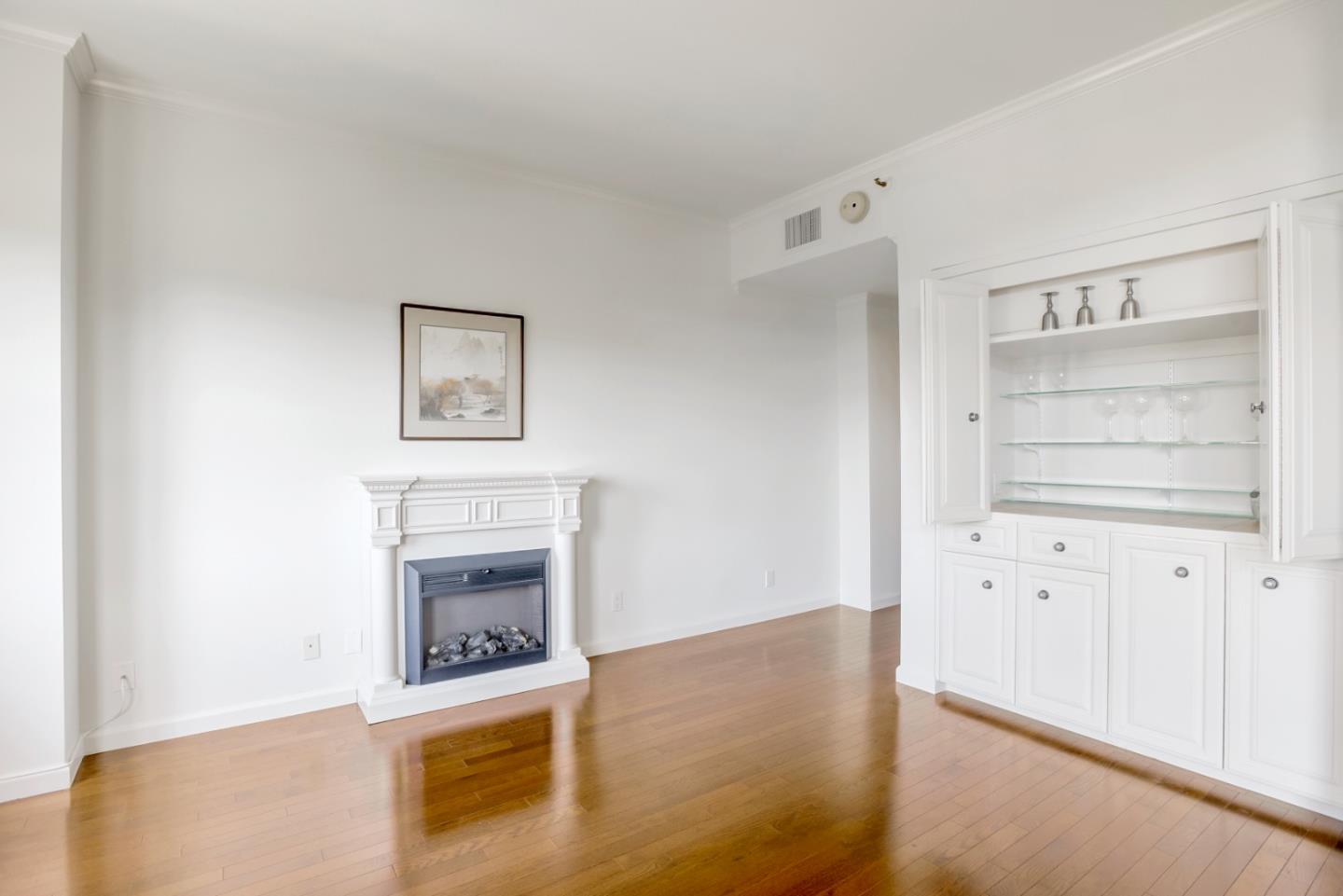 Detail Gallery Image 4 of 31 For 1 Baldwin Ave #411,  San Mateo,  CA 94401 - 2 Beds | 2 Baths