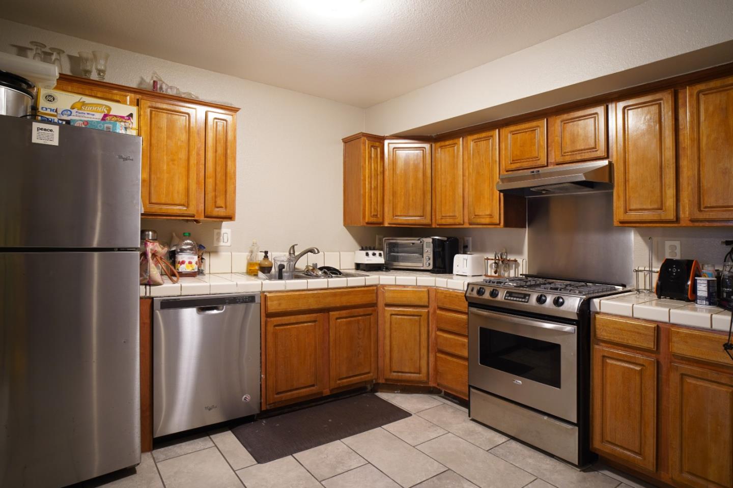 Detail Gallery Image 1 of 1 For 711 Garner Ave #103,  Salinas,  CA 93905 - 3 Beds | 1 Baths