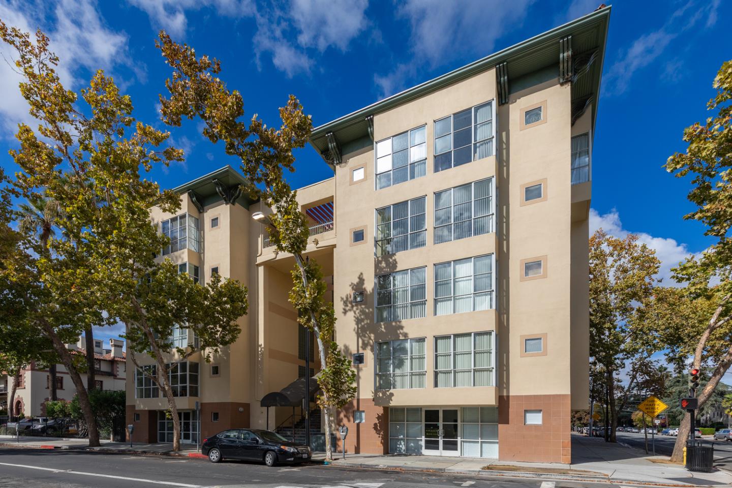 Detail Gallery Image 1 of 1 For 97 E Saint James St #42,  San Jose,  CA 95112 - 2 Beds | 2 Baths