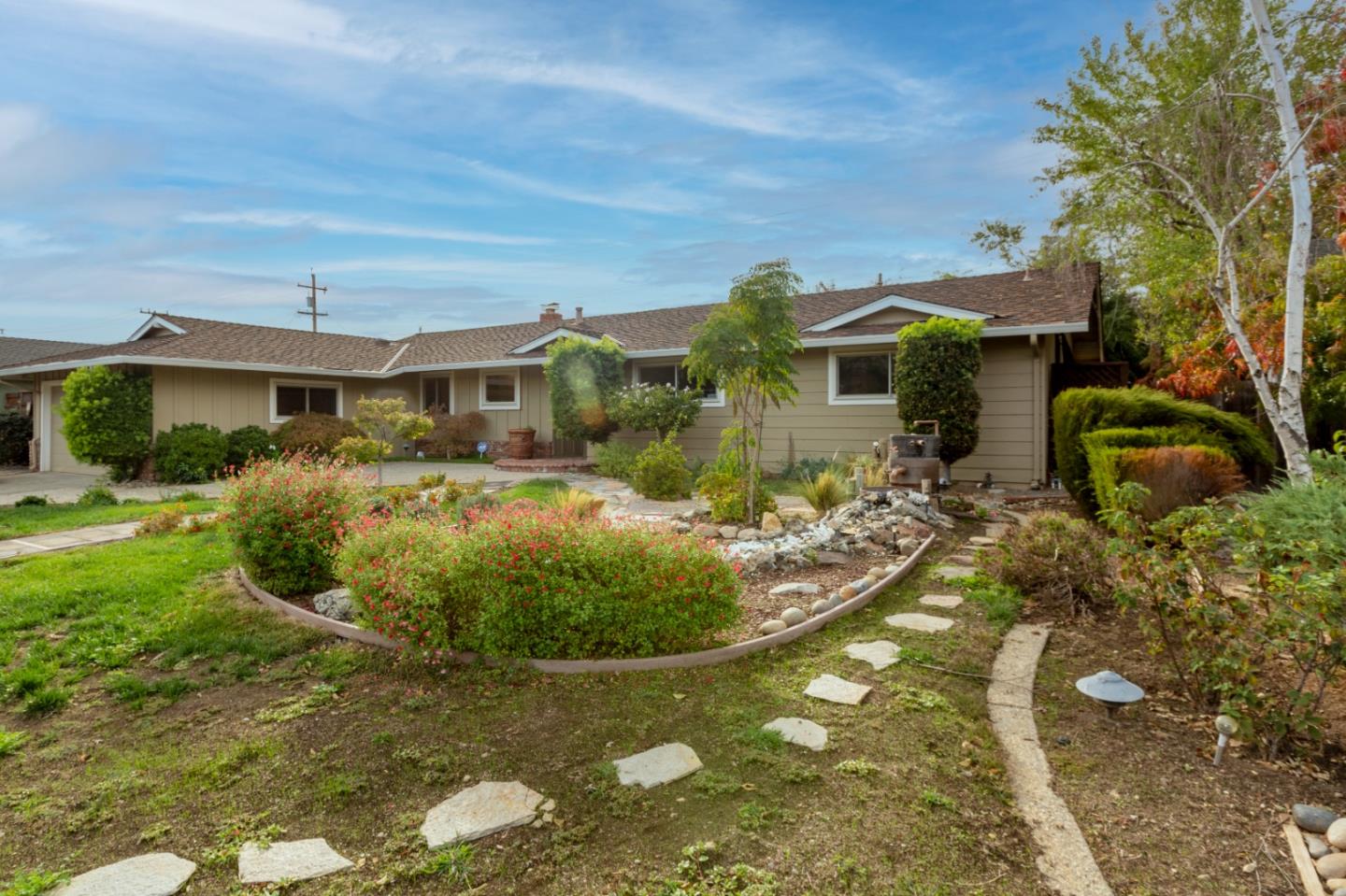 Detail Gallery Image 1 of 1 For 6377 Bose Ln, San Jose,  CA 95120 - 3 Beds | 3 Baths