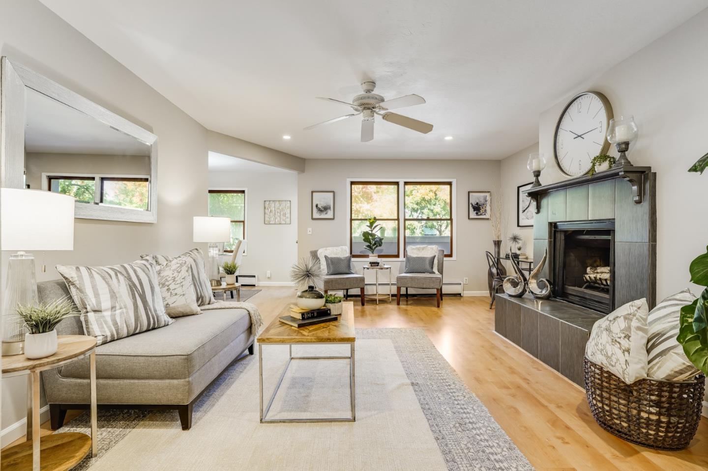 Detail Gallery Image 1 of 1 For 759 Villa St #C,  Mountain View,  CA 94041 - 2 Beds | 2 Baths