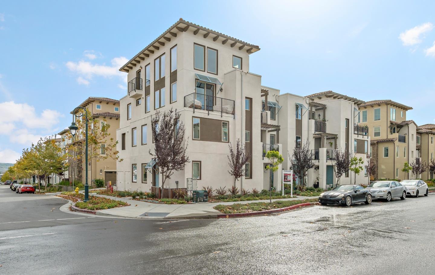 Detail Gallery Image 1 of 1 For 3086 Manuel St #2,  San Jose,  CA 95136 - 2 Beds | 2 Baths